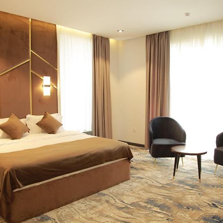 Unique Hotel Tasken Kültér fotó